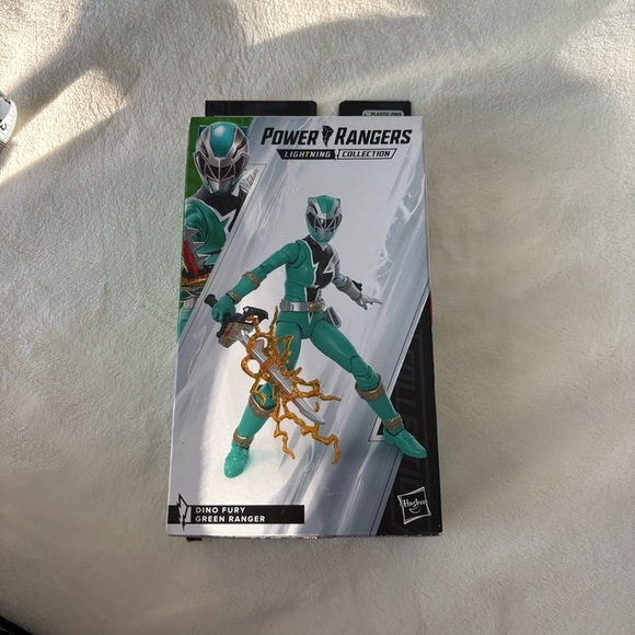 POWER RANGERS DINO FURY 6-INCH ACTION FIGURE
NEW IN BOX - Picture 2 of 5